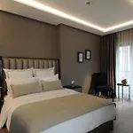 Le Petit Palace - Special Category מלון
