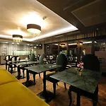 Le Petit Palace - Special Category 3*