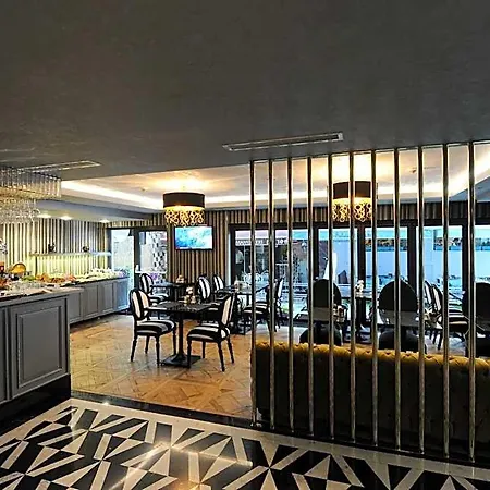 Le Petit Palace - Special Category 3*