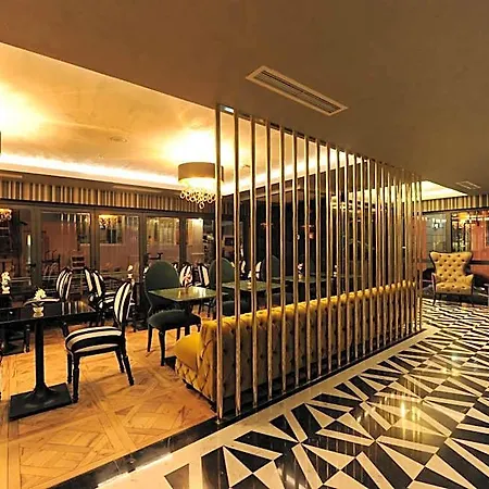 Le Petit Palace - Special Category 3*