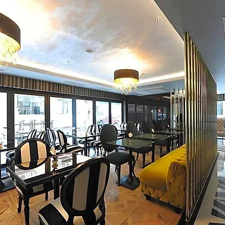 Отель Le Petit Palace - Special Category