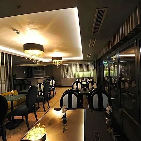 Hotel Le Petit Palace - Special Category 3*