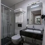 Le Petit Palace - Special Category