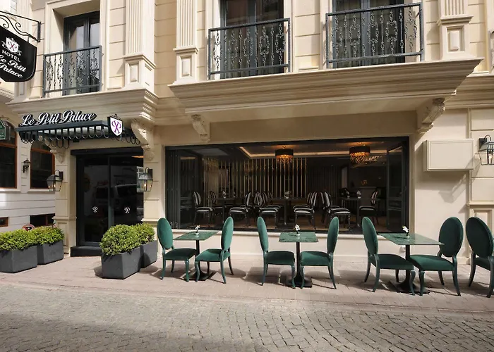 Отель Le Petit Palace - Special Category