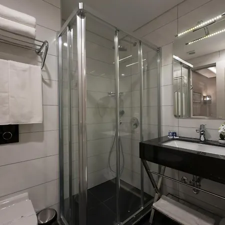 Le Petit Palace - Special Category Hotell