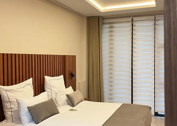 מלון Le Petit Palace - Special Category